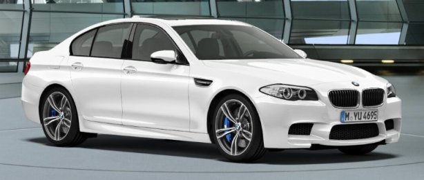 BMW F10 M5 in Alpine White