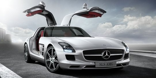 Mercedes Benz SLS AMG Coupe in Designo Mystic White