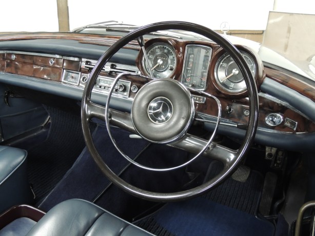 Mercedes Benz 220SE Convertible